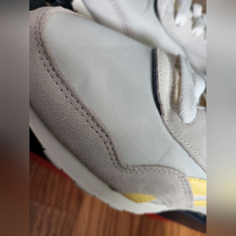 Reebok CL Nylon - Picture 14 of 17